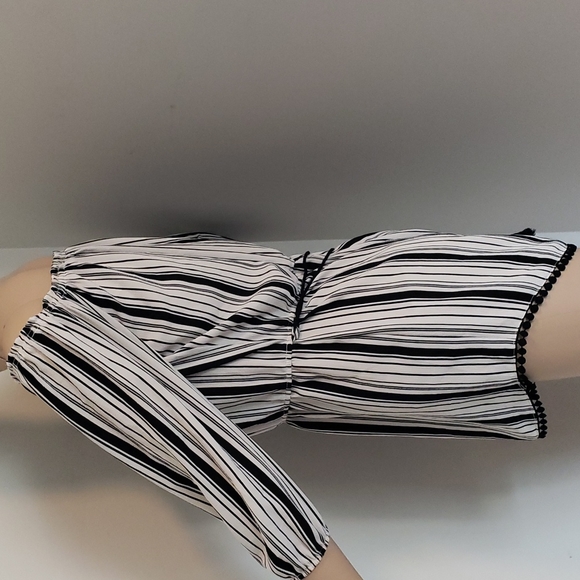Revamped off shoulder stripped jumpsuit - Picture 4 of 6